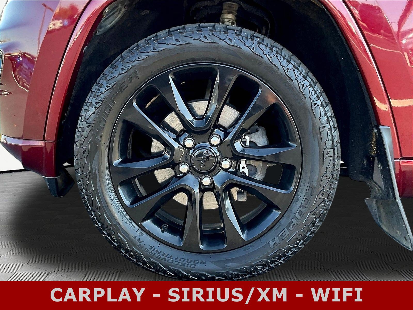 Used 2020 Jeep Grand Cherokee Altitude AWD/4WD image 35