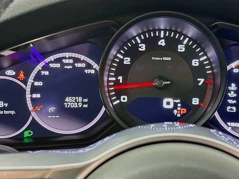 Certified 2023 Porsche Cayenne Platinum Edition AWD/4WD image 13