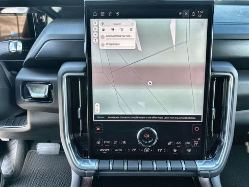 Used 2025 GMC Yukon Denali image 14