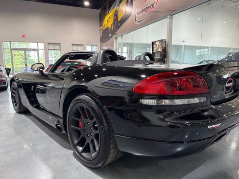 Used 2004 Dodge Viper SRT-10 RWD image 36