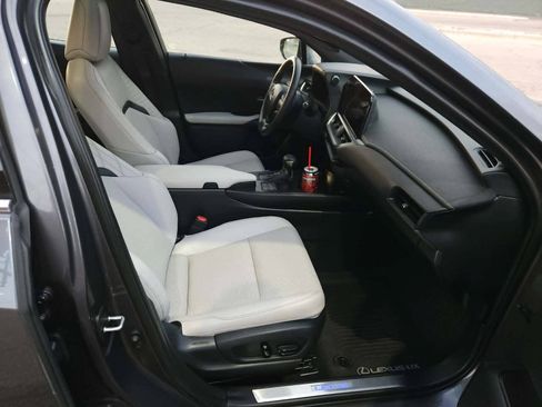 Used 2024 Lexus UX 250h AWD w/ Premium Package image 21