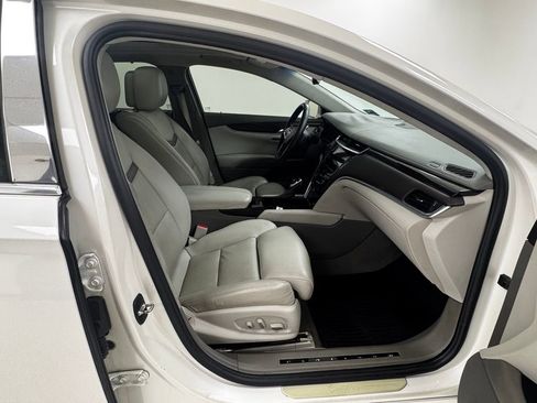 Used 2014 Cadillac XTS Platinum image 13