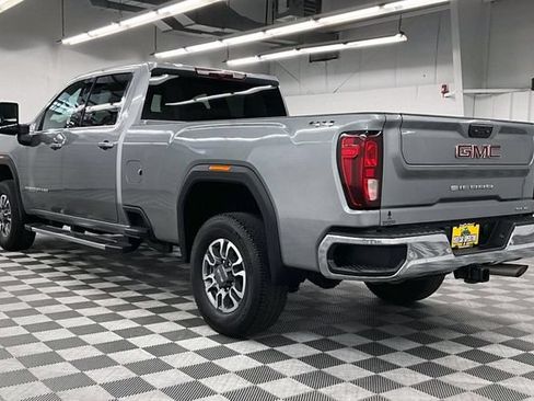 Used 2024 GMC Sierra 2500 SLE AWD/4WD image 2