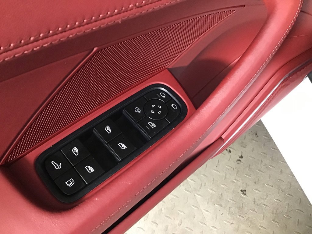 Certified 2023 Porsche Panamera AWD/4WD image 25