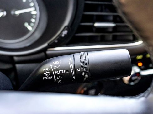 Used 2025 MAZDA MAZDA3 s image 21