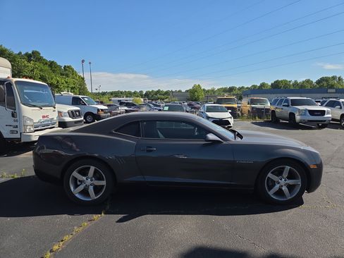 Used 2011 Chevrolet Camaro LT RWD image 6