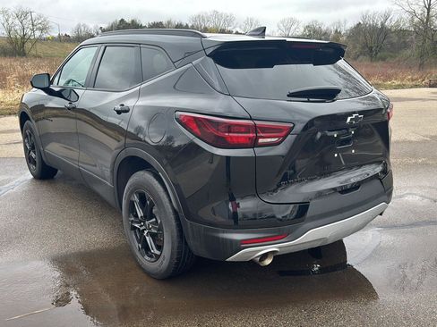 Used 2023 Chevrolet Blazer LT w/ Convenience Package image 3