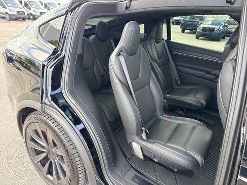 Used 2024 Tesla Model X Plaid image 22