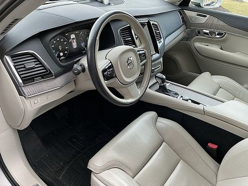 Used 2021 Volvo XC90 T6 Inscription image 16