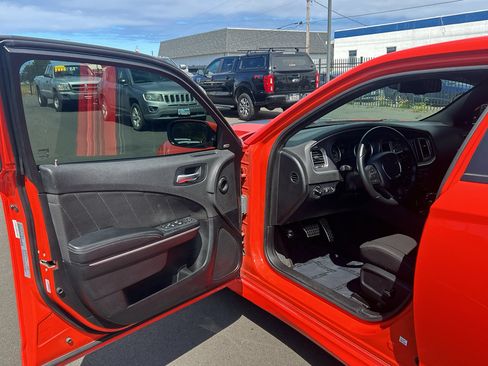 Used 2021 Dodge Charger R/T RWD image 12