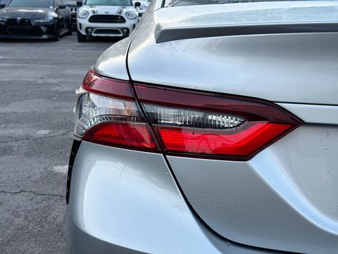 Used 2023 Toyota Camry SE FWD image 10