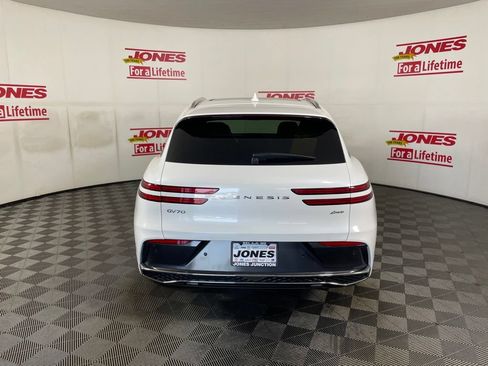 New 2026 Genesis GV70 2.5T Advanced AWD/4WD image 11