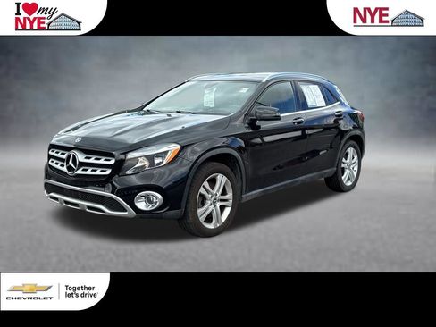 Used 2019 Mercedes-Benz GLA 250 4MATIC image 1
