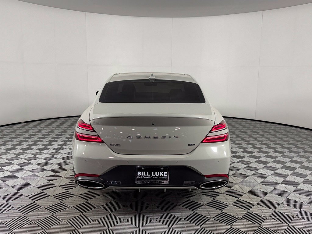 Used 2025 Genesis G70 3.3T Advanced RWD image 9