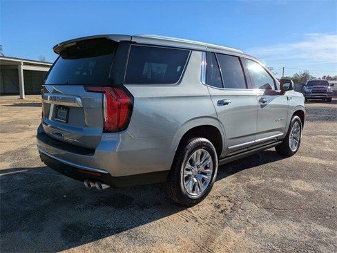 Used 2023 GMC Yukon Denali image 4