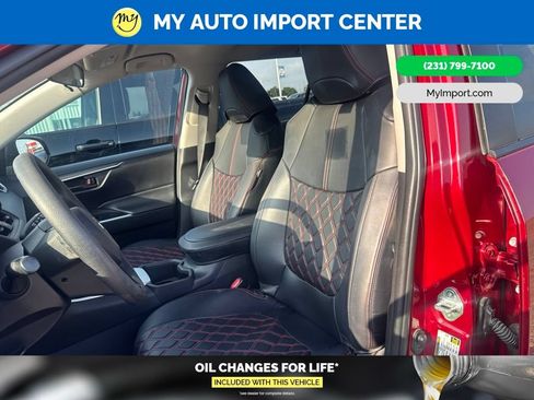 Used 2022 Toyota RAV4 LE FWD image 7