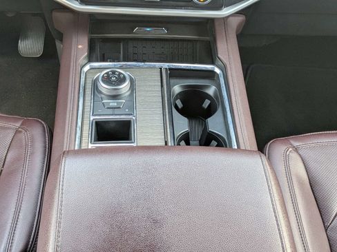 Used 2024 Ford Expedition Limited RWD image 20
