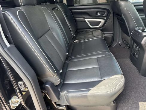 Used 2016 Nissan Titan PRO-4X w/ Pro-4x Convenience Package AWD/4WD image 9