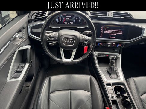 Used 2020 Audi Q3 2.0T Premium image 8