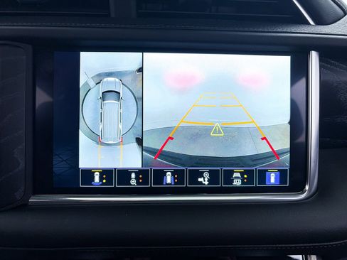 Used 2024 GMC Yukon Denali image 23