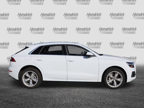 Used 2022 Audi Q8 Premium Plus image 10