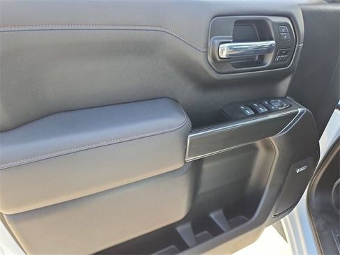 Used 2021 GMC Sierra 1500 AT4 w/ AT4 Premium Package image 23