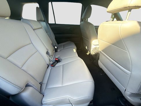 Certified 2023 Honda Passport EX-L image 29