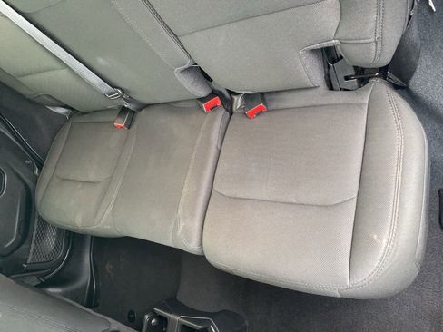 Used 2022 Jeep Wrangler Unlimited Sport image 34