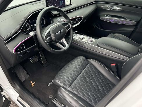 Used 2025 Genesis GV70 3.5T Sport w/ Sport Advanced Package AWD/4WD image 16