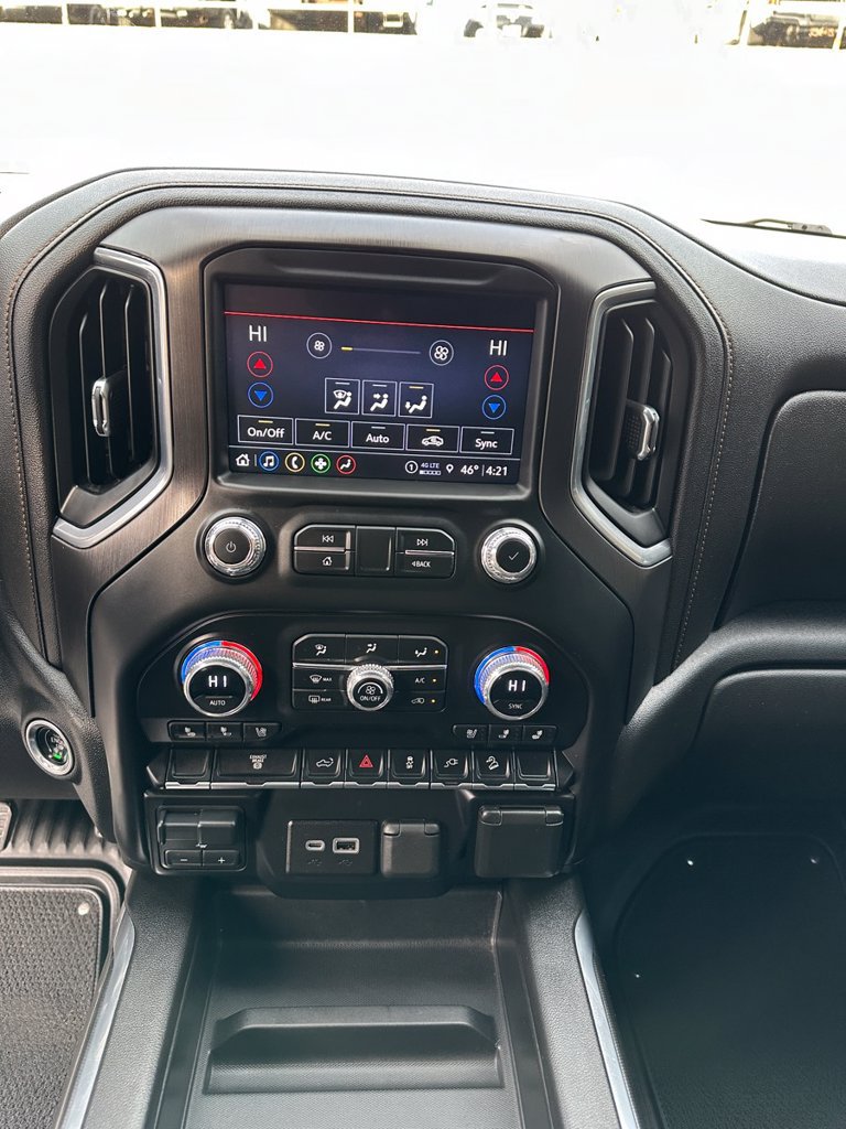 Used 2023 GMC Sierra 2500 AT4 w/ Gooseneck/5TH Wheel Package AWD/4WD image 17