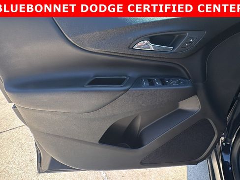 Used 2020 Chevrolet Equinox LT FWD image 11