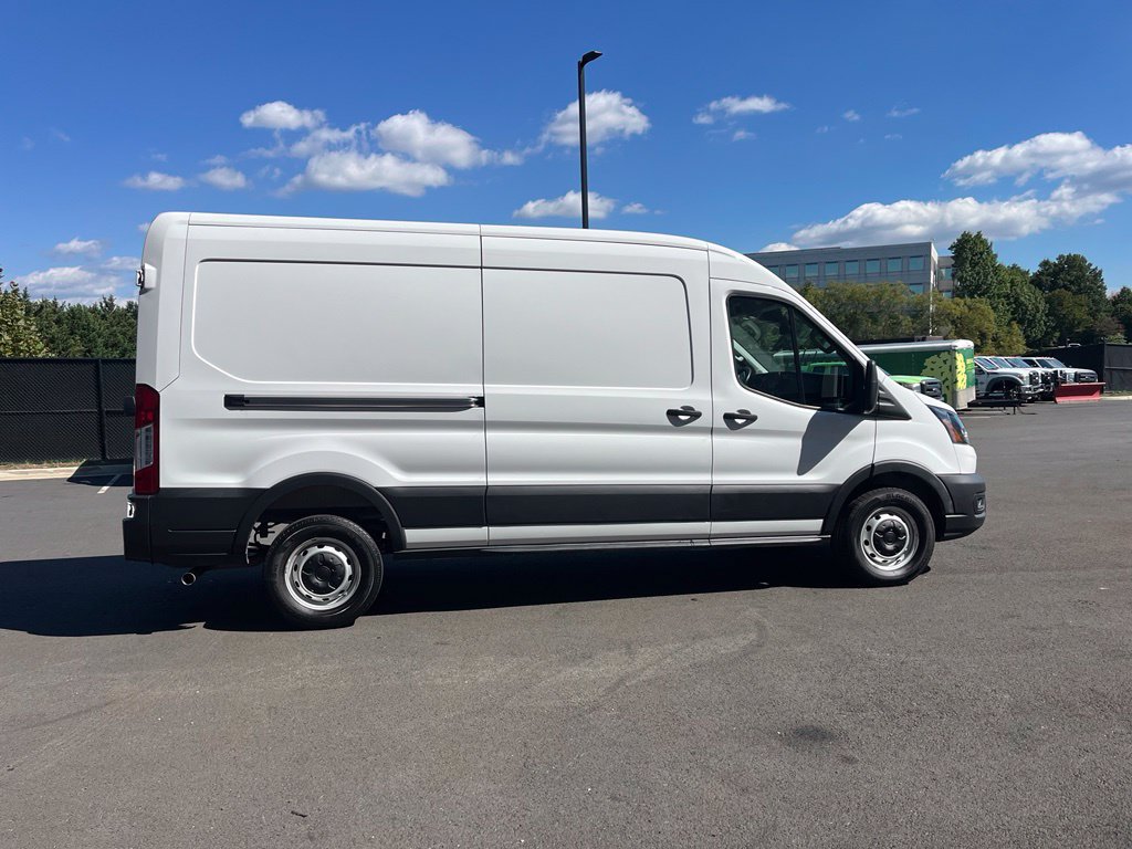 Used 2025 Ford Transit 250 148 Medium Roof RWD image 8