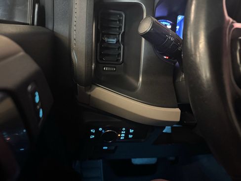 Used 2021 Ford Bronco Wildtrak image 17