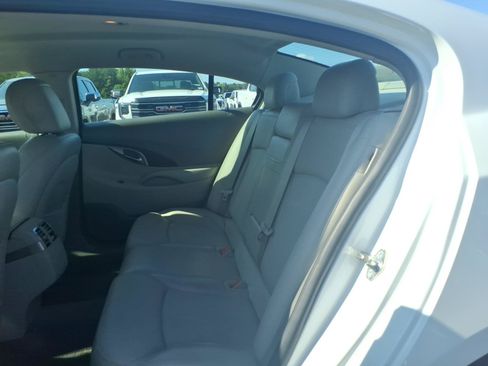 Used 2010 Buick LaCrosse CXL w/ Luxury Package FWD image 21