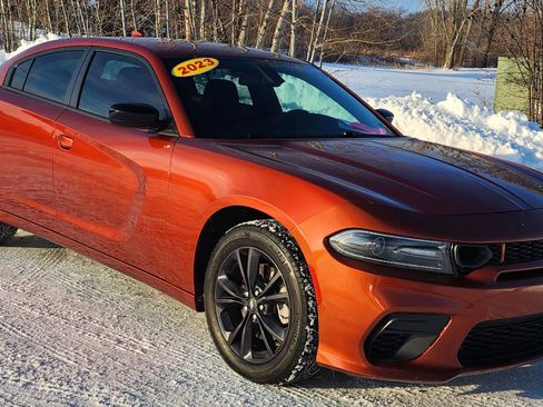 Used 2023 Dodge Charger SXT w/ Blacktop Package image 7
