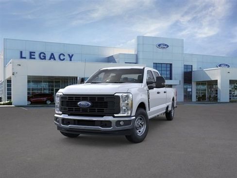 New 2026 Ford F250 XL w/ XL Chrome Package image 2
