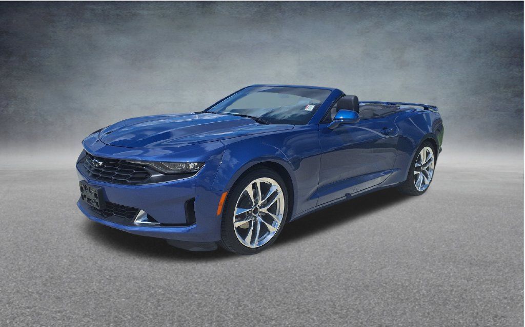 Used 2024 Chevrolet Camaro LT w/ RS Package RWD image 3