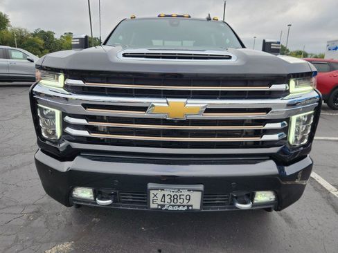 Used 2022 Chevrolet Silverado 2500 High Country w/ LPO, Hitch Package image 8
