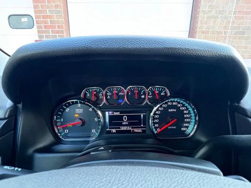 Used 2020 Chevrolet Tahoe 4WD image 32