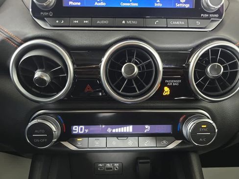 Used 2023 Nissan Sentra SR w/ Trunk Package image 35