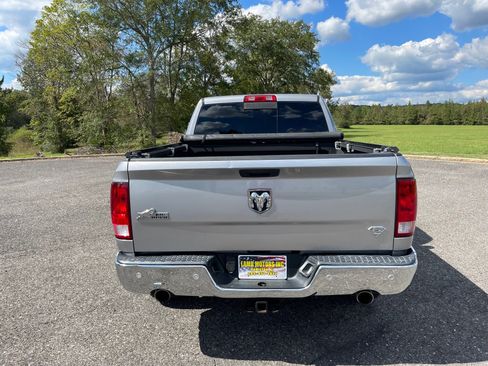 Used 2019 RAM 1500 Big Horn image 3
