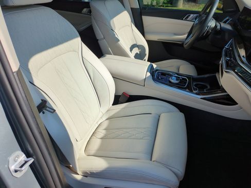 Used 2025 BMW X7 xDrive40i w/ Executive Package AWD/4WD image 36