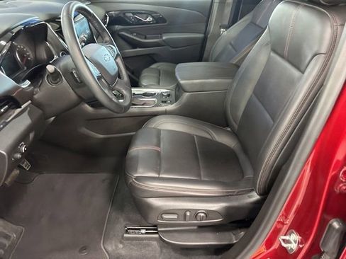 Used 2023 Chevrolet Traverse RS w/ LPO, Cargo Package AWD/4WD image 15
