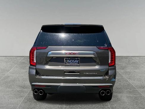 Used 2021 GMC Yukon Denali w/ Denali Premium Package AWD/4WD image 11