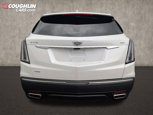 New 2025 Cadillac XT5 Sportv w/ LPO, Blue Accent Package image 6