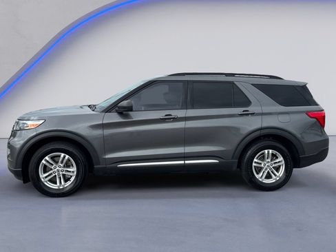 Used 2023 Ford Explorer XLT RWD image 7