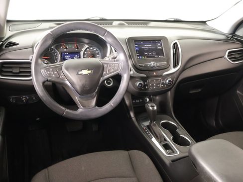 Used 2021 Chevrolet Equinox LT FWD image 2