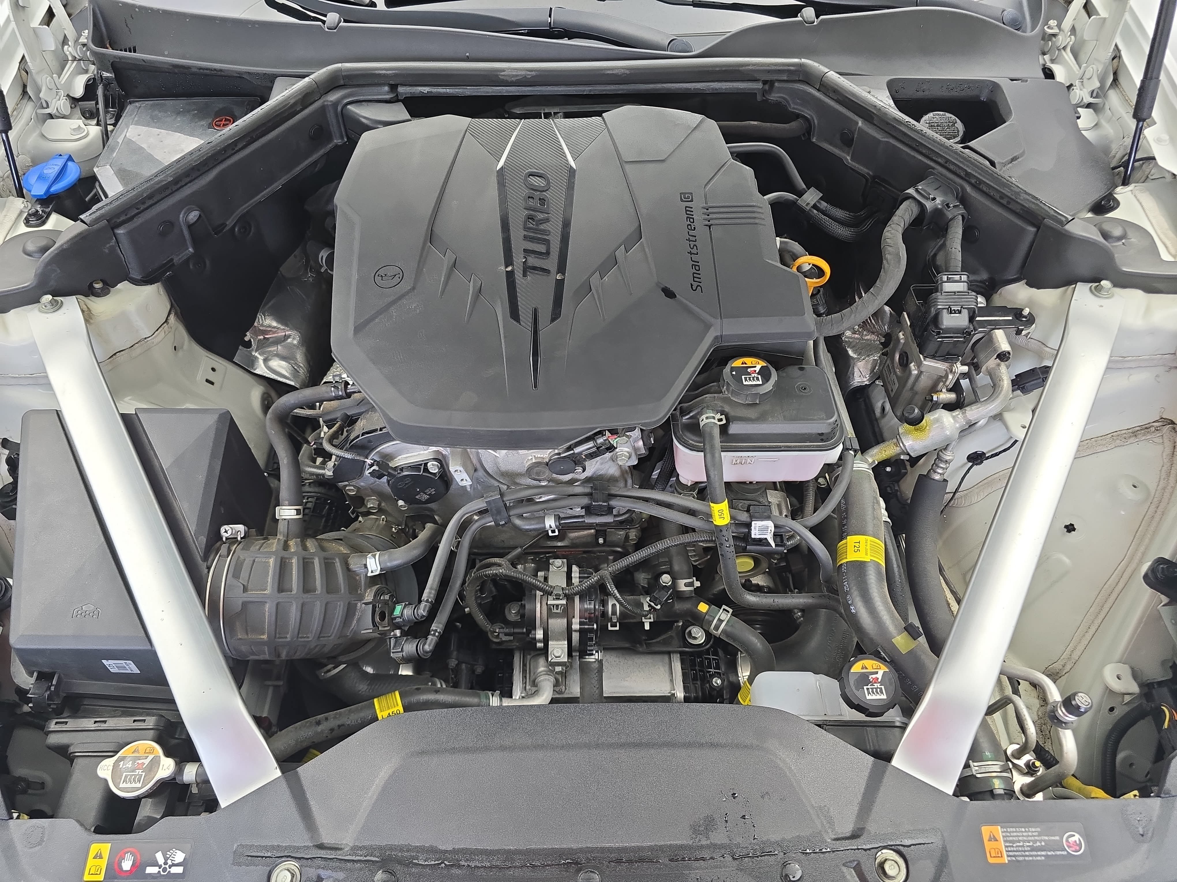 Used 2023 Kia Stinger GT-Line w/ Sun & Sound Package RWD image 30
