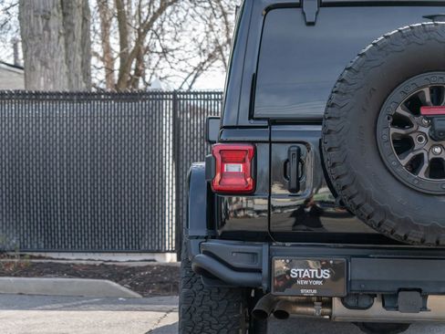 Used 2021 Jeep Wrangler Unlimited Rubicon w/ Dual Top Group image 27