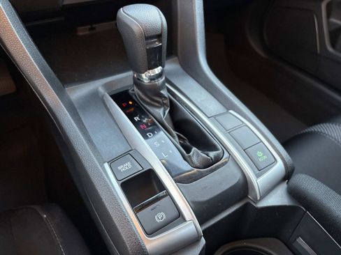 Used 2019 Honda Civic LX image 32